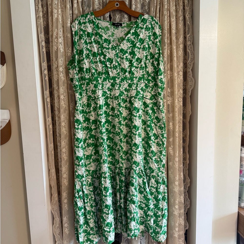 Green and White Floral Midi Dress with V-Neck